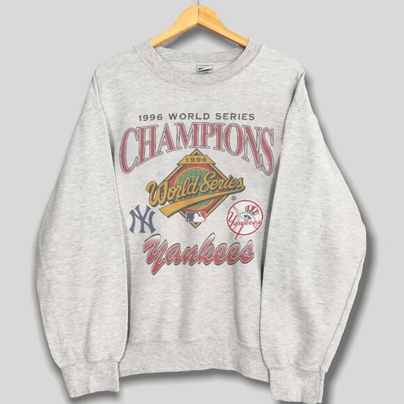 1996 New York Yankees Crewneck Sweatshirt, Retro MLB New York Baseball Shirt Tee - Picture 1 of 2